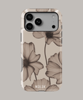 Funda personalizada para iPhone con diseño floral elegante y resistente, de Malak Colombia.