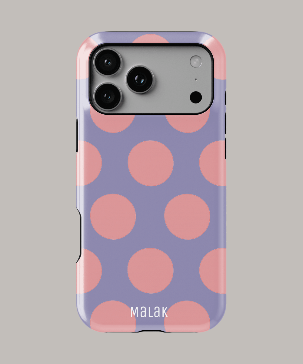 Funda iPhone personalizada con lunares para iPhone en color lila y rosa, diseño moderno y resistente.